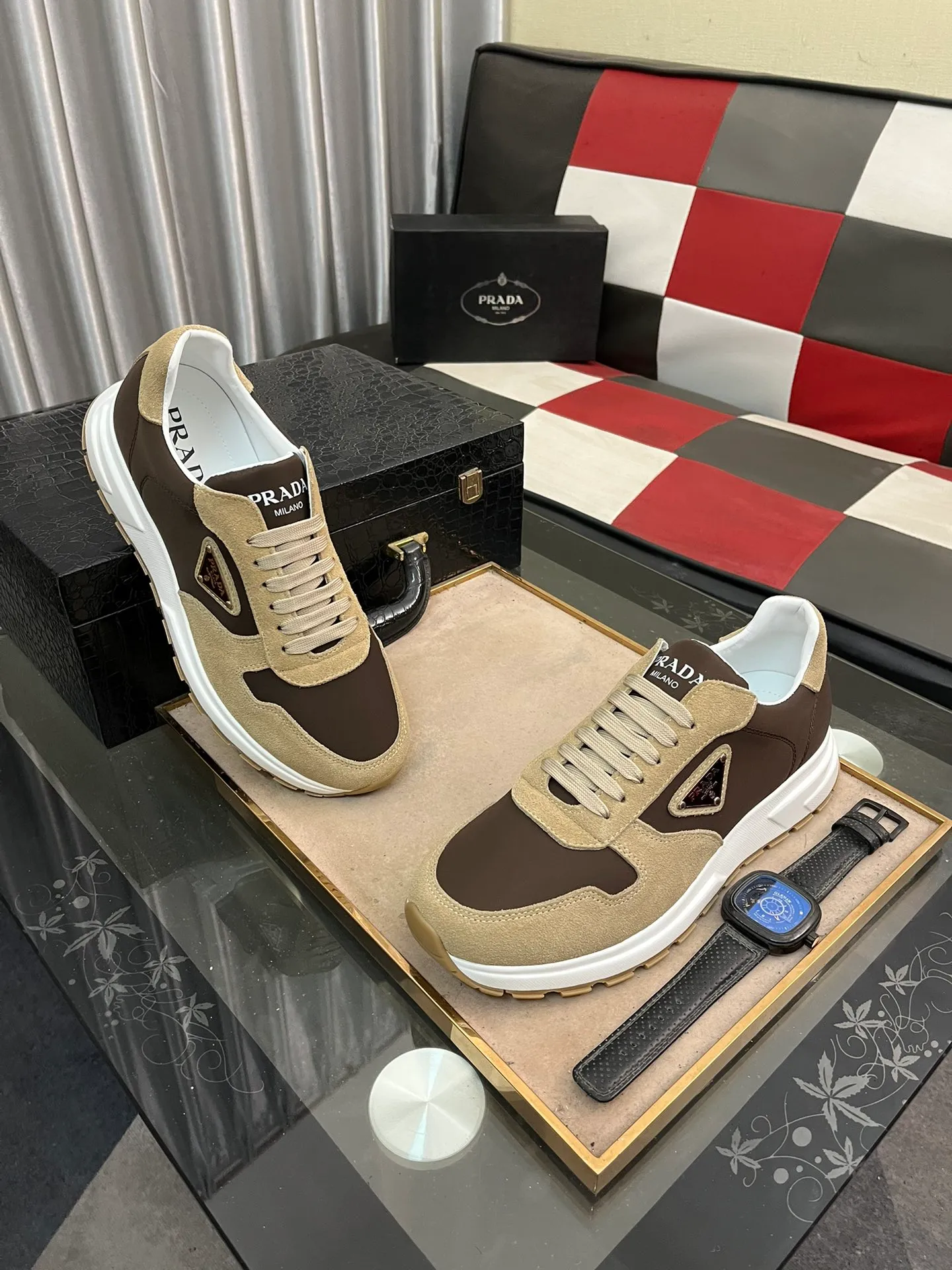 Men's shoes 💰540⌚️⌚️【PRADA】Prada - High-end quality casual sports shoes - Upper: calfskin shoe body with branded metal fasteners, - Inner lining: breathable leather lining - Outsole: ultra-light TPU foam·rubber; molded outsole -Super high quality control·Fine workmanship: highlighted (high-end·luxury·grade) -Size: 38-444️⃣Colors available